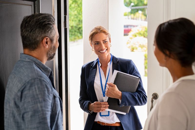 Door-to-Door Salespeople