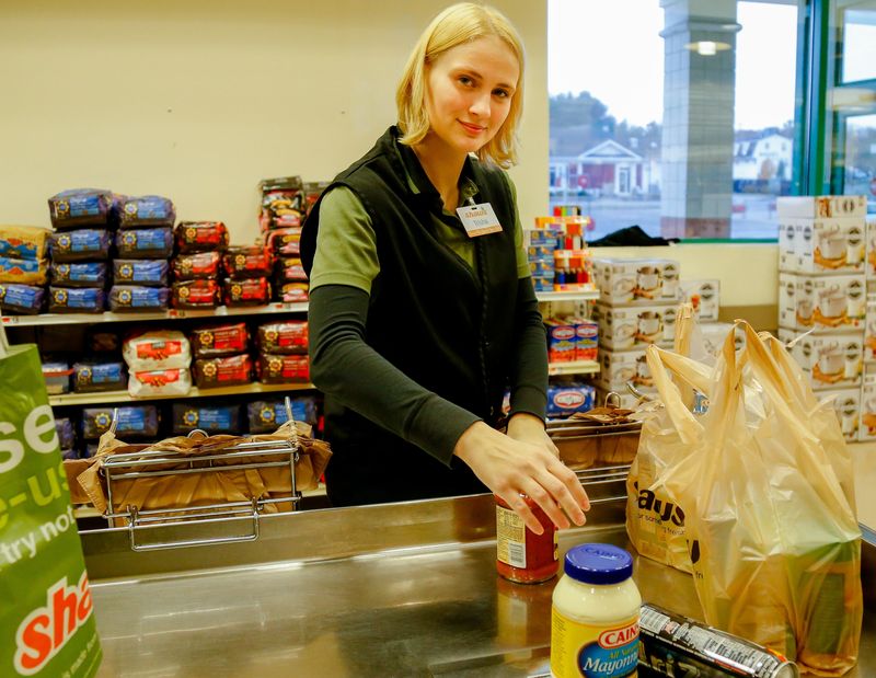 Supermarket Baggers