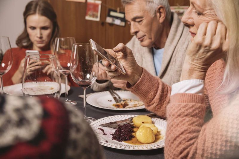 Using phones during meals